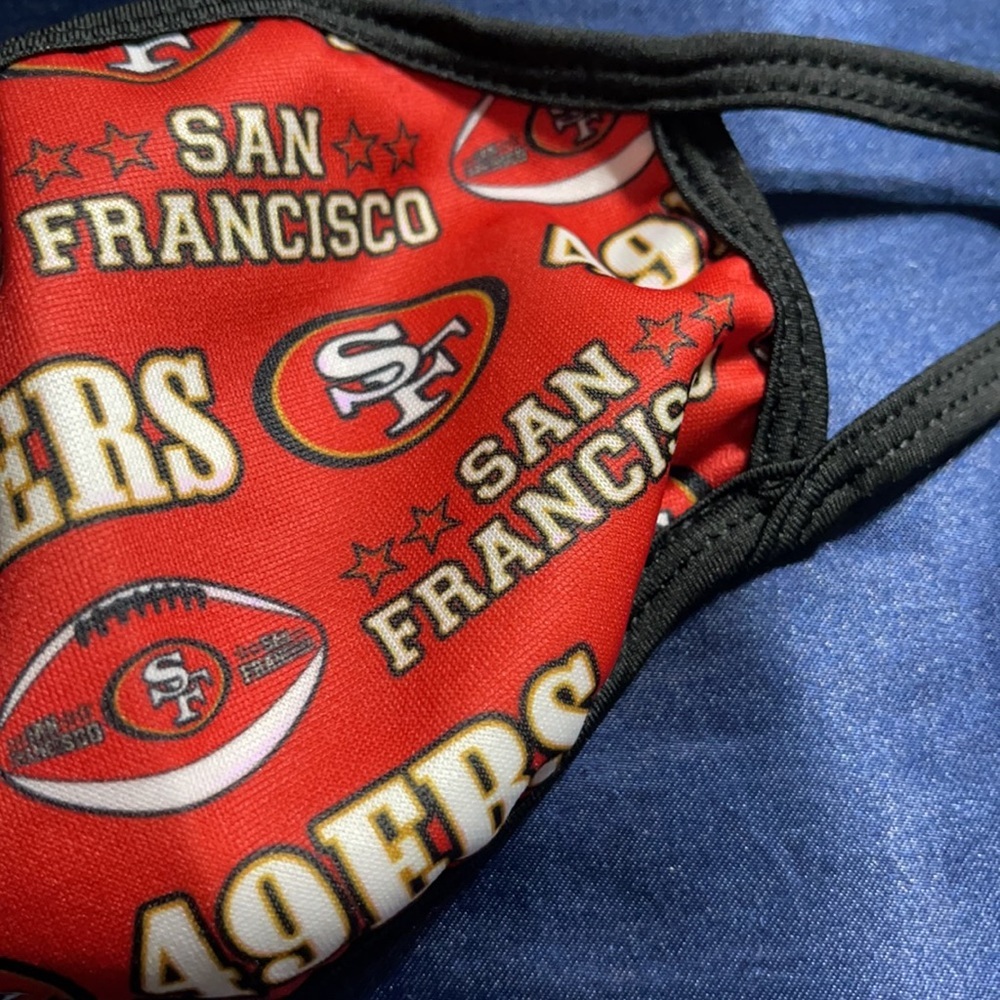 New small SF 49ers face mask - Picture 3 of 4